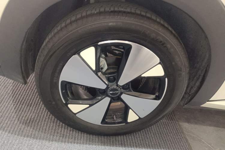 Used BYD Dolphin 2023 420 km Fashion Edition
