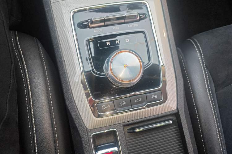 Used Roewe RX5 New Energy 2017 ERX5 EV400 Electric Internet Supreme Edition