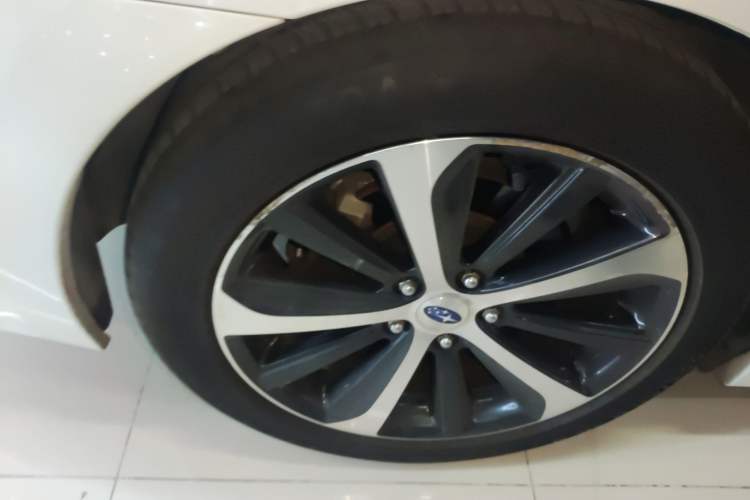 Used Subaru Legacy 2016 2.5i All-Wheel-Drive Glory Edition
