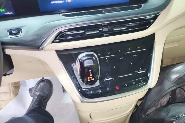 Used Buick GL8 2023 ES Lu Zun Deluxe Model