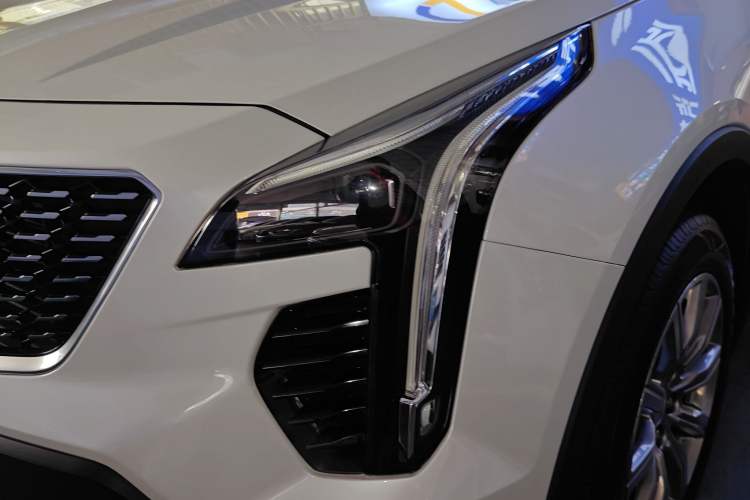 Used Cadillac XT4 2021 28T Two-Wheel Drive Leading Version