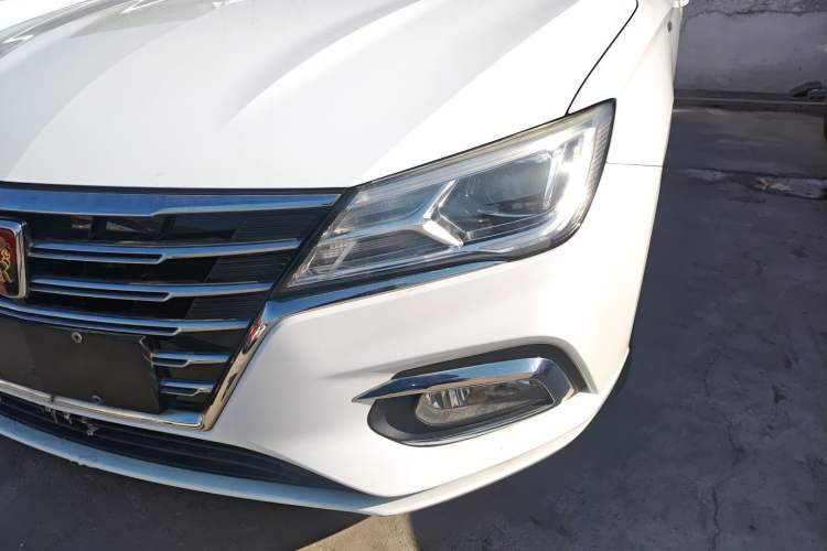 Used Roewe i5 2020 1.5L Manual 4G Connect Luxury Edition