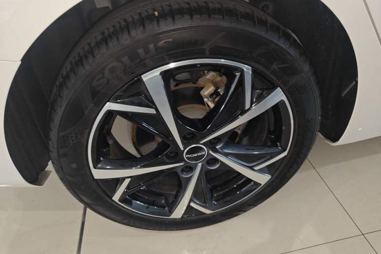 Used Roewe i5 2023 1.5L CVT Luxury Edition
