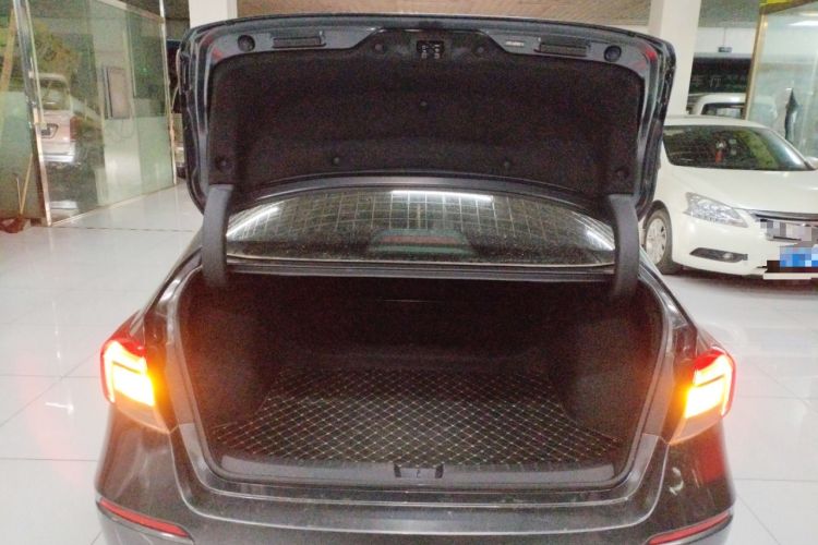 Used Honda Civic 2023 240TURBO CVT Dynamic Edition
