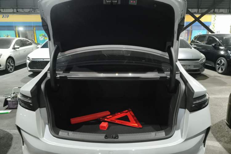 Used BYD Seal 2025 600 All-Wheel Drive Intelligent Driving Version
