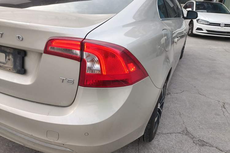 Used Volvo S60 2019 S60L Facelift T5 Intelligent Advanced Edition