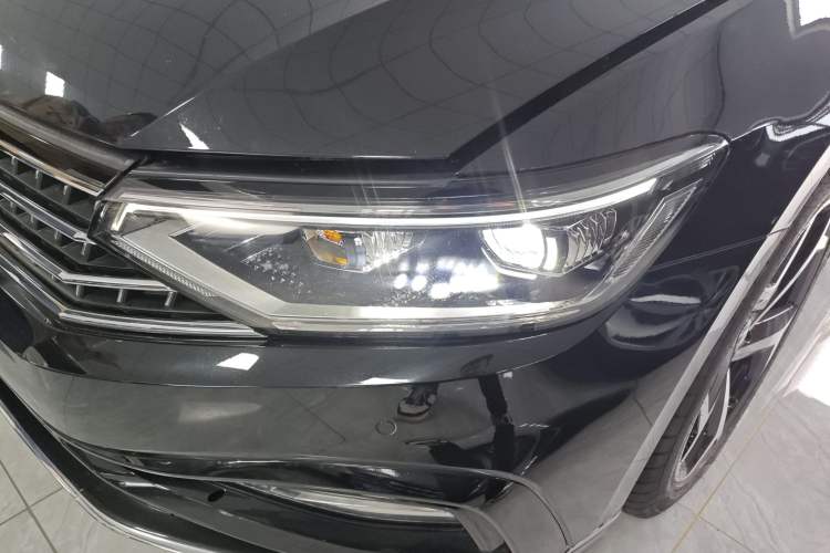 Used Volkswagen Magotan 2023 2 Million Units Commemorative Edition 330TSI DSG Luxury Version