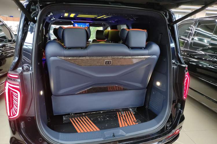 Used Hongqi HQ9 2023 2.0T Smart Connect Flagship Edition
