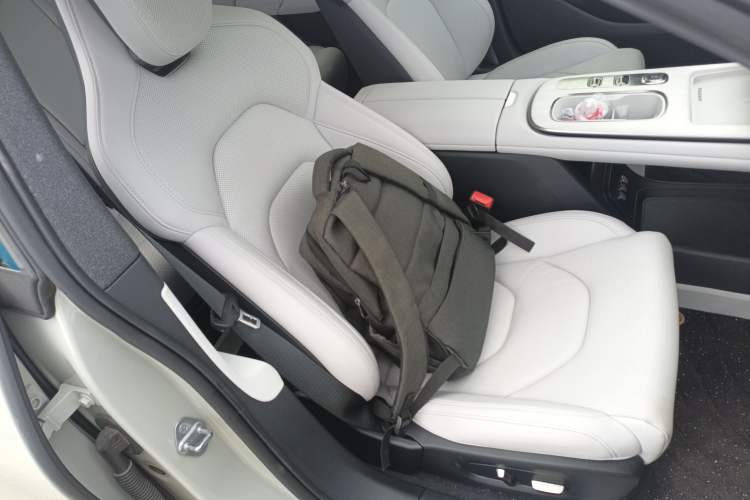 Used  SU7 2024 Rear-Drive Standard Founder Edition