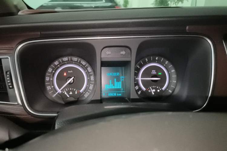 Used Buick GL8 2018 28T Luxury Model China VI Standard
