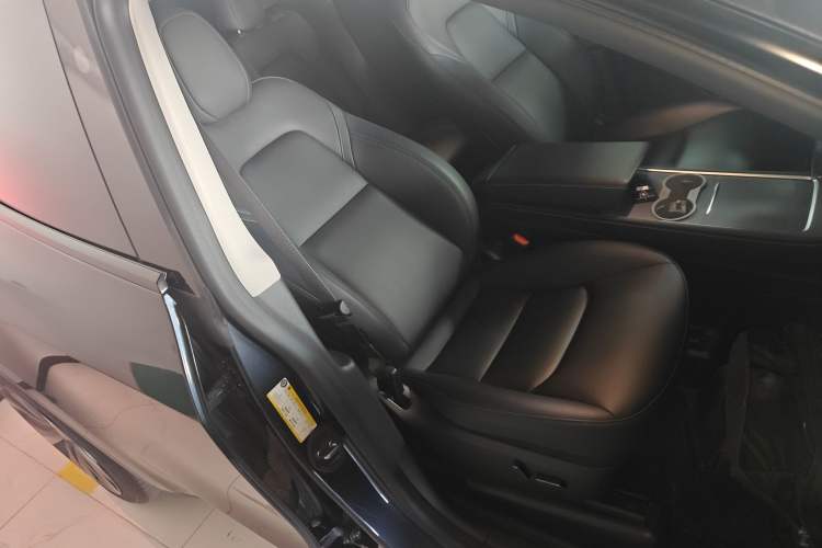 Used Tesla Model Y 2024 Rear-Wheel-Drive Version