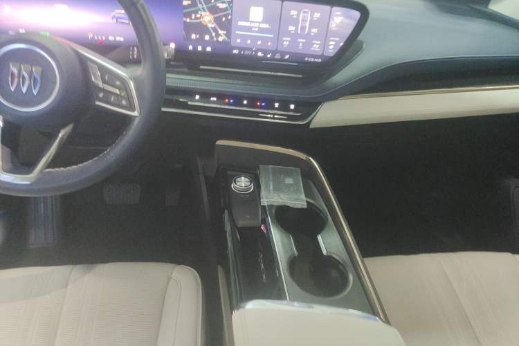 Used Buick E5 2023 Avia Four-Wheel Drive Version