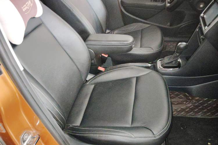 Used Volkswagen Polo 2014 1.6L Cross Polo Automatic