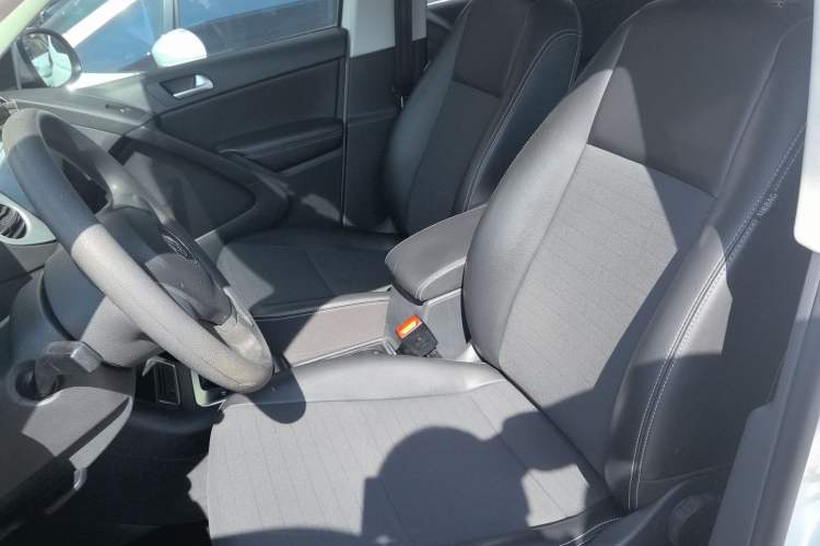 Used Volkswagen Tiguan 2016 280TSI Automatic Two-Wheel-Drive Silk Road Style Edition