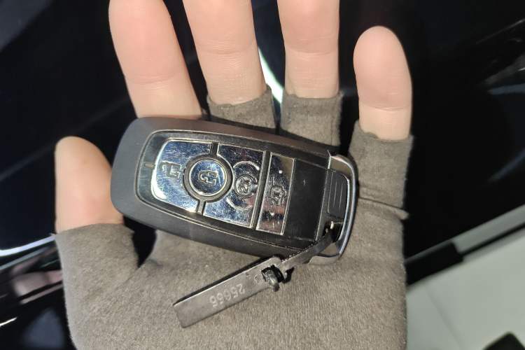 Used Lincoln Nautilus 2023 2.0T All-Wheel-Drive Luxury Edition
