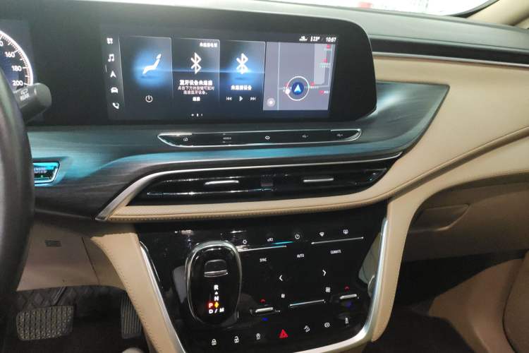 Used Buick GL8 2021 ES Landtrek 653T Luxury Model
