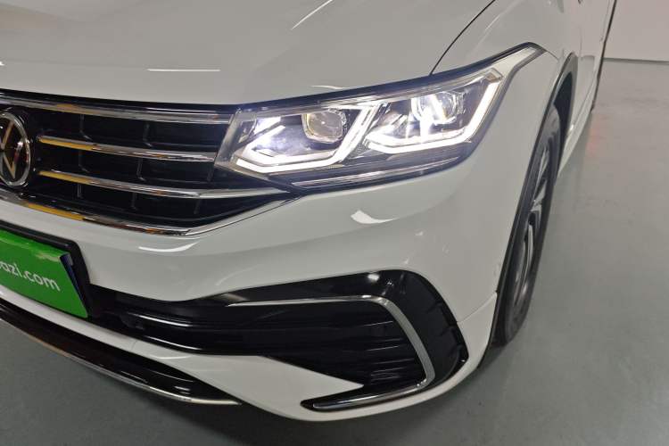 Used Volkswagen Tiguan L 2024 330TSI Automatic Two-Wheel Drive Smart Edition
