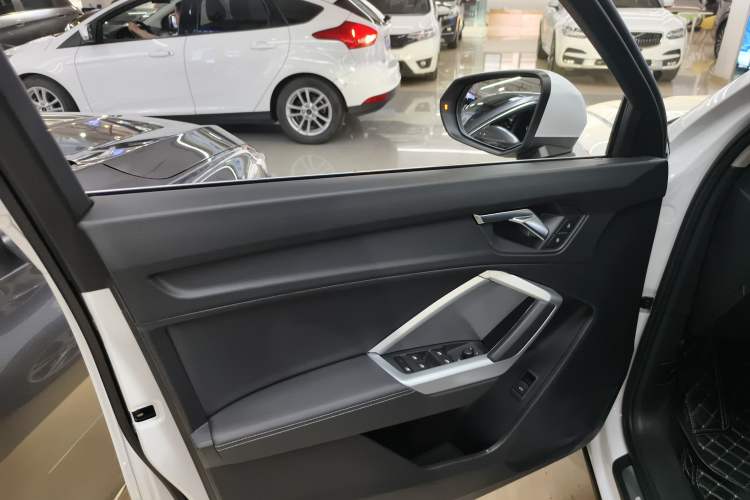 Used Audi Q3 2019 35 TFSI Advanced Style Edition
