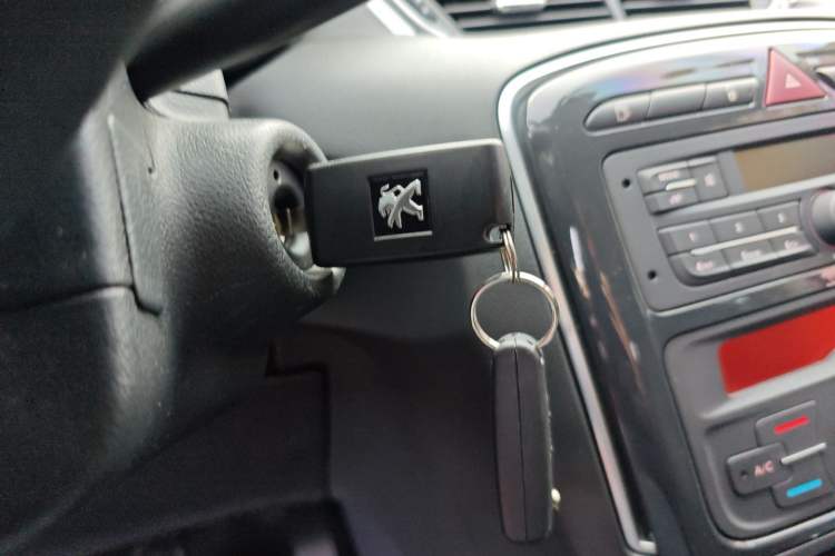 Used Peugeot 308 2014 Enjoyment Edition Classic 1.6L Automatic Fashion Model
