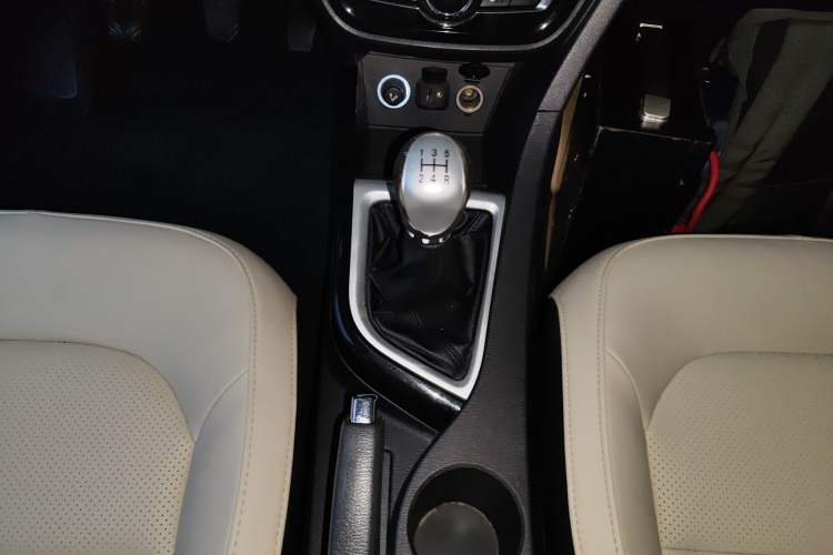 Used Changan Alsvin V7 2016 1.6L Manual Enjoyment Model China V Standard