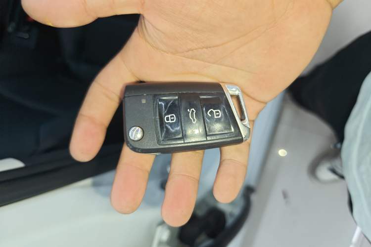 Used Volkswagen Golf 2017 230TSI Automatic Comfort Edition – Celebrating Milestone of One Million Units
