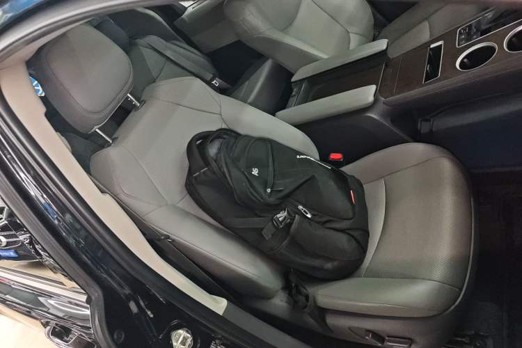 Used Toyota Sienna 2021 2.5L Hybrid Luxury Edition
