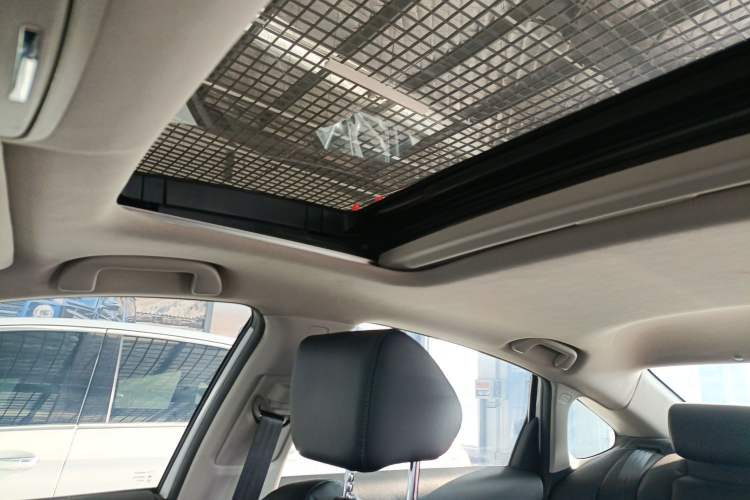 Used Honda Accord 2018 Rui Hybrid 2.0L Rui Ling Edition China VI
