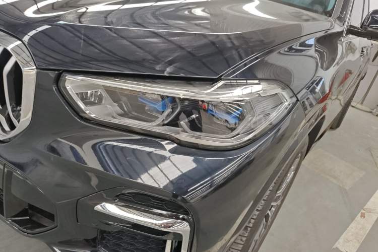 Used BMW X5 2022 Restyled xDrive 30Li Luxury Version M Sport Package
