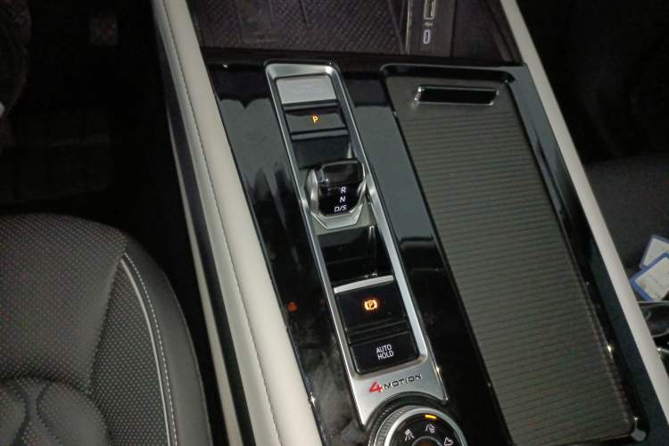 Used Volkswagen Teramont 2024 380TSI Four-Wheel Drive Longxiang Edition
