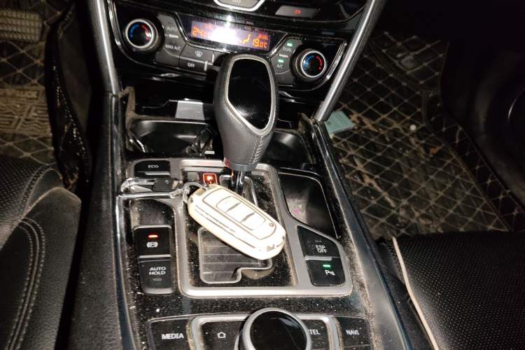 Used Geely Auto Emgrand GT 2016 2.4L Zunya Model
