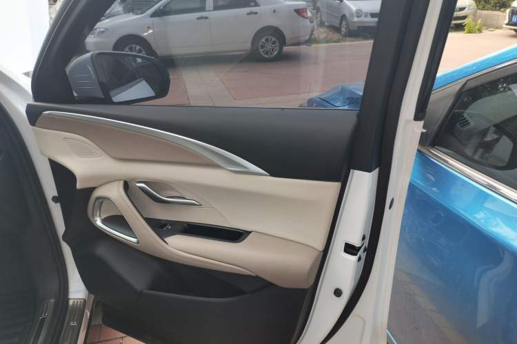 Used BYD Song Pro New Energy 2023 Champion Edition DM-i 110KM Excellence Model
