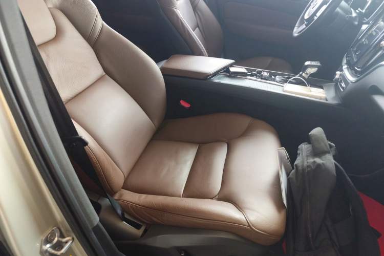 Used Volvo XC60 2020 T5 4x4 Zhiyi Luxury Edition
