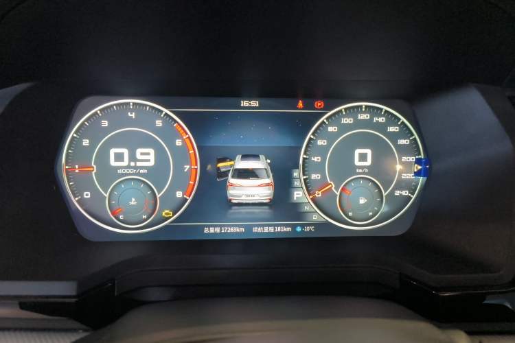 Used Venucia Star 2023 260T Starful Achievement Edition Pro
