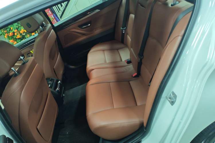 Used BMW 5 Series 2014 528Li Leading Model