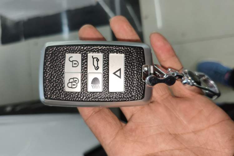 Used Land Rover Discovery Sport 2021 249 PS R-Dynamic S Performance Edition
