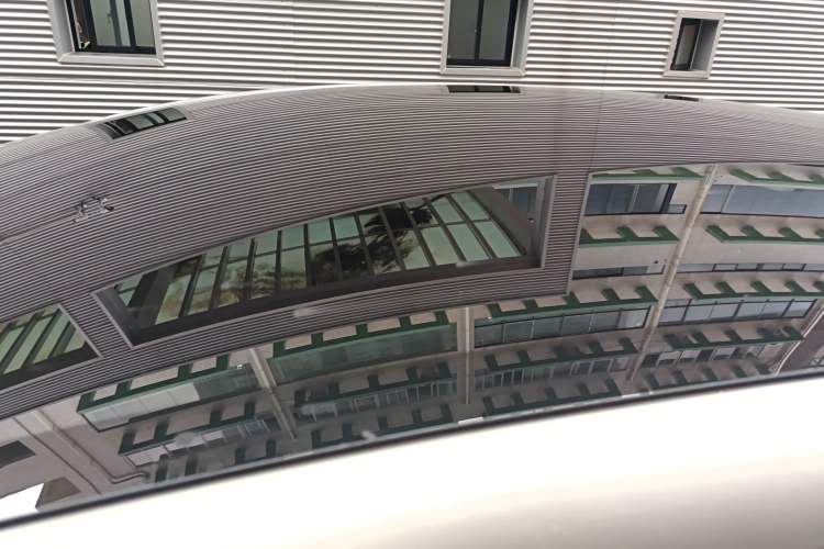 Used Tesla Model Y L 2025 Model Long-Range All-Wheel-Drive Version