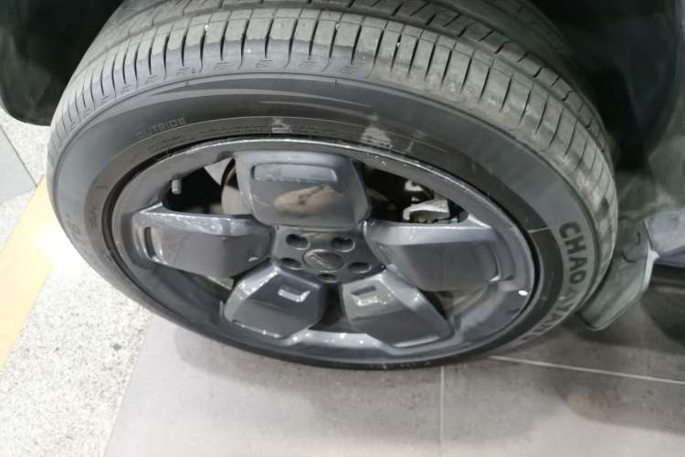 Used  V23 2025 501 Four-Wheel Drive Intelligent Driving Version
