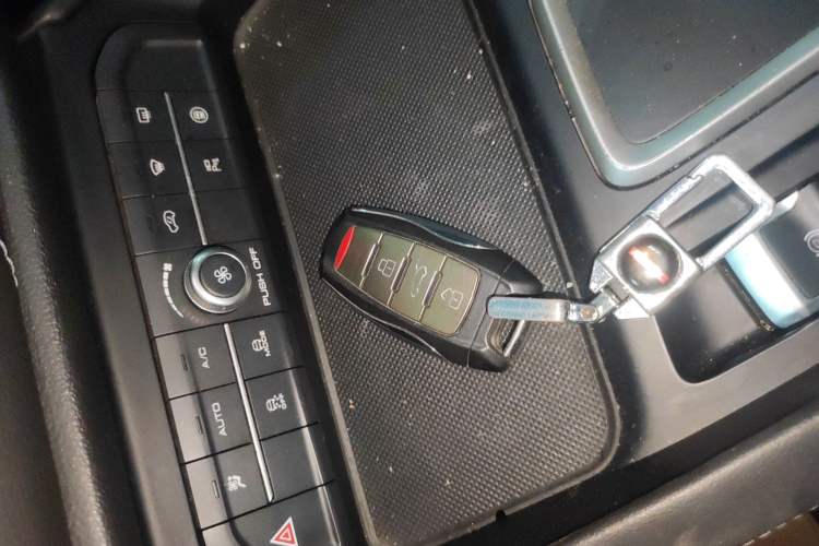 Used Haval F7 2019 1.5T Two-Wheel-Drive i-Type China VI Standard
