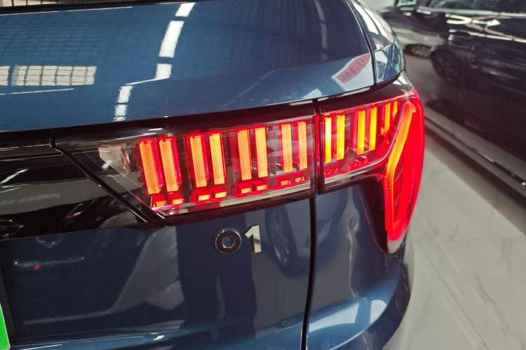 Used Lynk & Co 01 2019 2.0T Two-Wheel Drive Zhaopu Version China VI Standard
