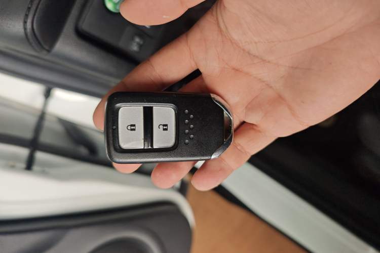 Used Honda XR-V 2017 1.8L EXi CVT Comfort Version
