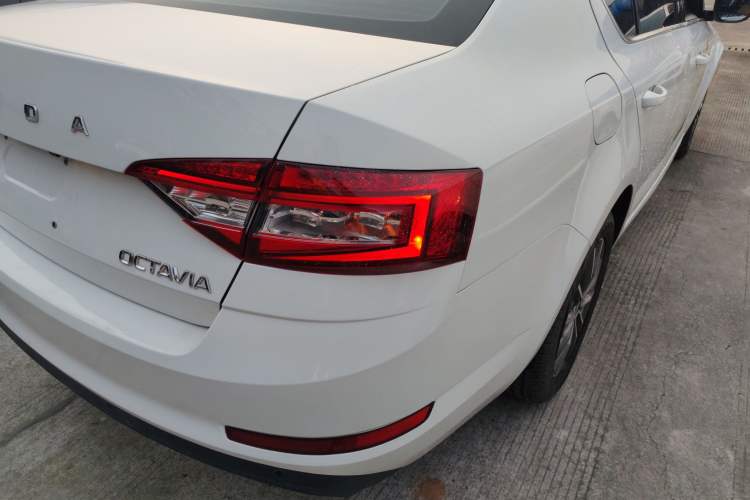 Used Skoda Octavia 2022 1.5L Automatic Comfort Edition
