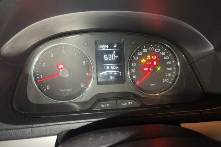 Used Volkswagen Gran Lavida 2013 1.4 TSI Automatic Comfort Model
