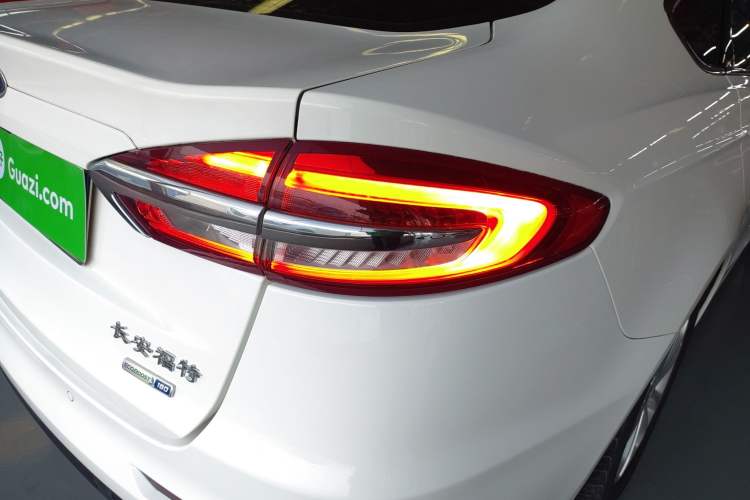 Used Ford Mondeo 2020 EcoBoost 180 Stylish Model
