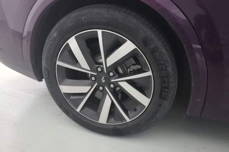 Used Li Auto L8 2023 Pro Model
