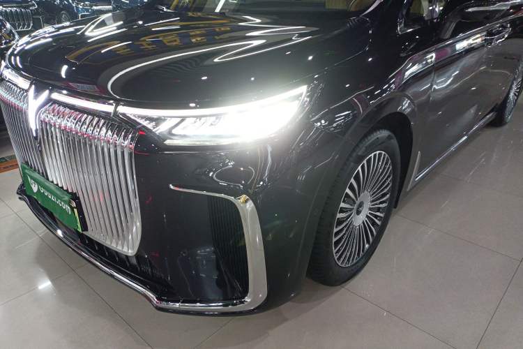 Used VOYAH Dream 2025 PHEV Four-Wheel-Drive Flagship Kunpeng Edition
