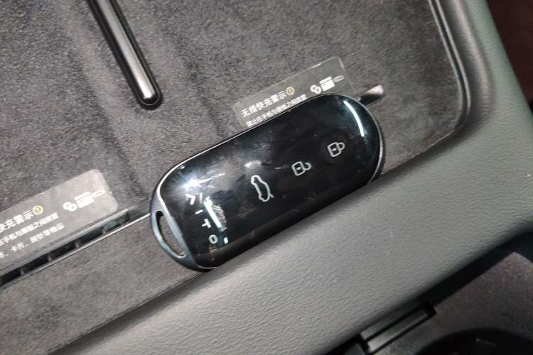 Used Hima AITO M7 2024 1.5T Rear-Drive Plus Version 5 Seats
