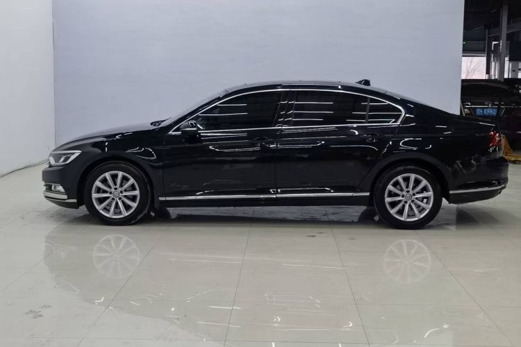 Used Volkswagen Magotan 2019 330TSI DSG Leading Edition China V Standard
