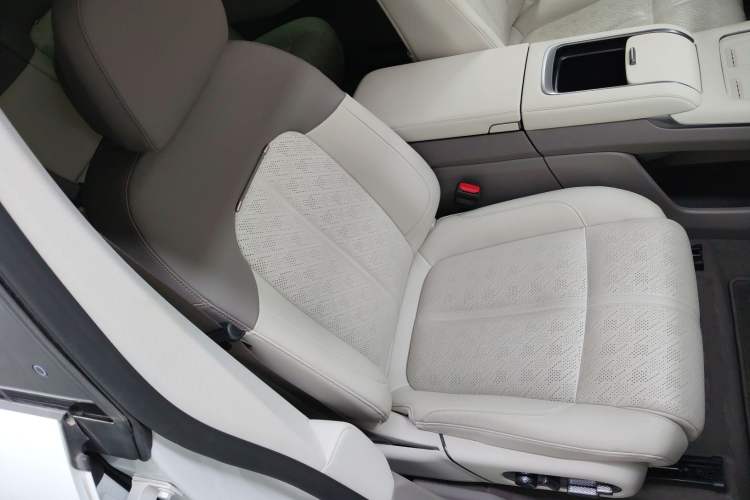 Used Zeekr 7X 2025 75 kWh Rear-Wheel Drive Intelligent Driving Version
