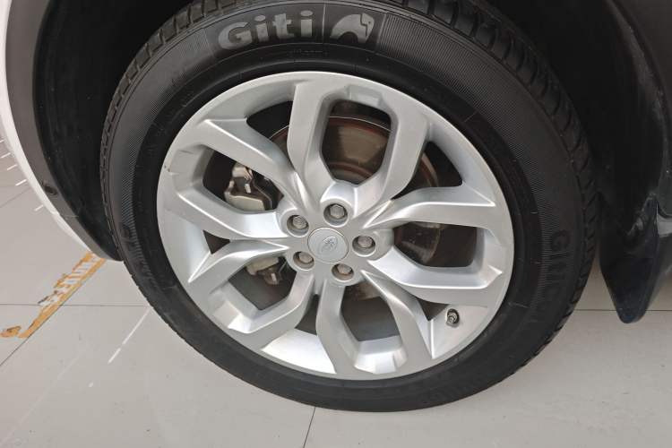 Used Land Rover Discovery Sport 2018 240 PS HSE Version
