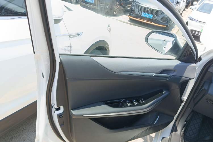 Used Changan Ruicheng PLUS 2023 1.5T DCT Prestige Edition
